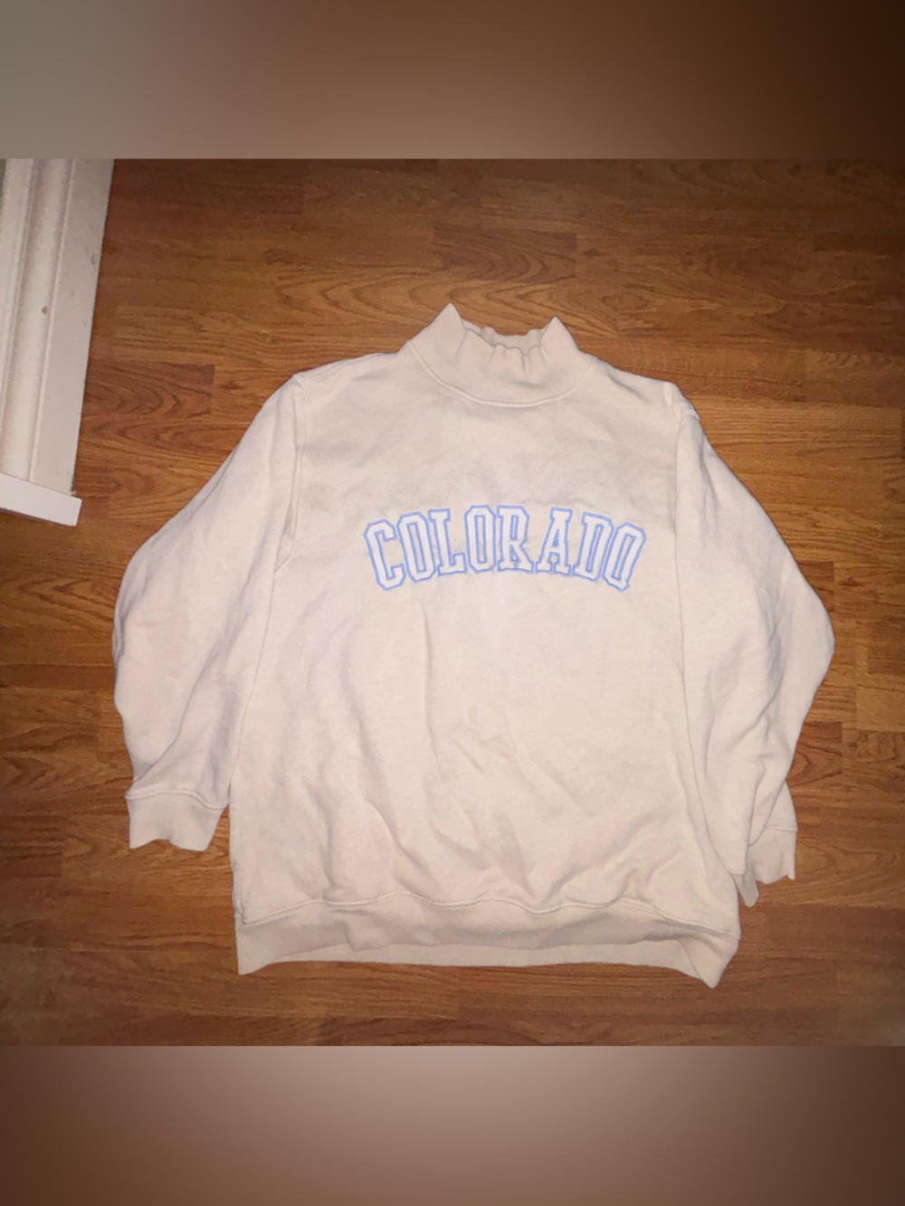 aerie Cream Crewneck Sweatshirt